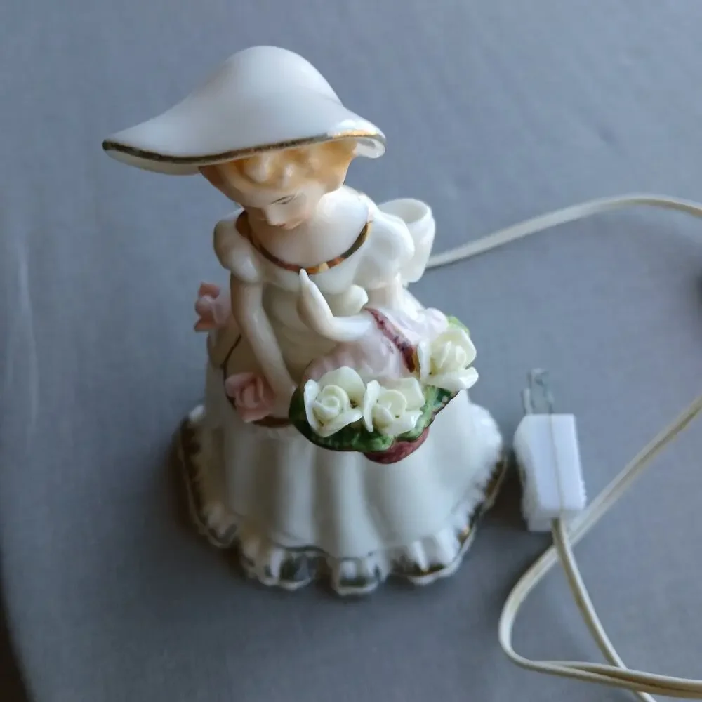 CMI Chadwick Porcelain Southern Belle with roses Night Light not working VTG 50s